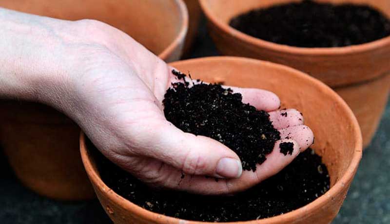 Many Cubic Feet in a Bag of Soil